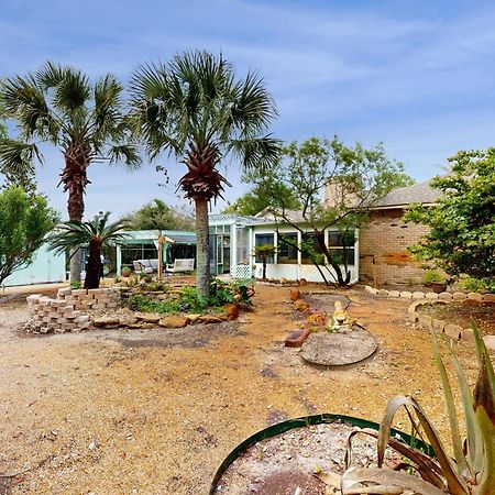 Pleasant Palms Villa Navarre Buitenkant foto